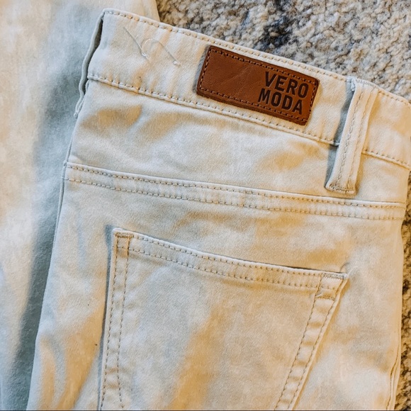 Vero Moda Denim - 💓Vero Moda Skinny Fit Acid Wash Jeans